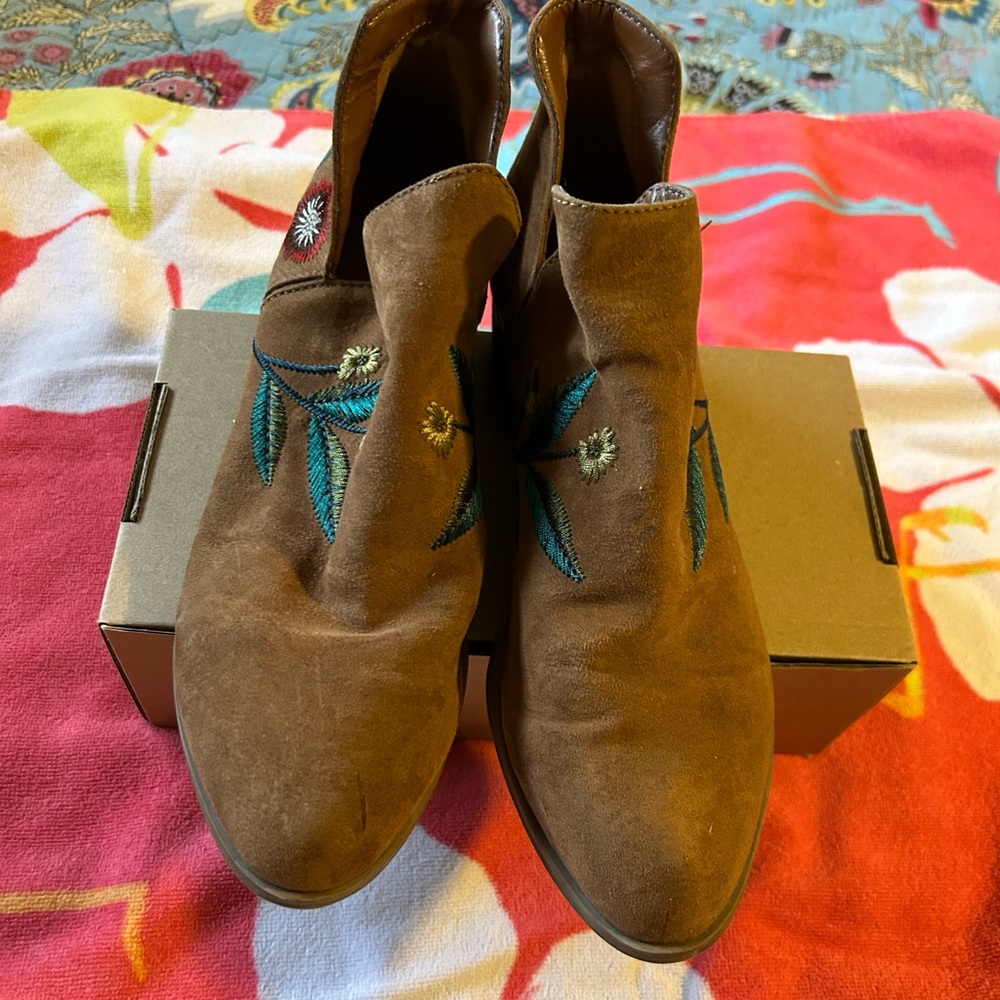 Brown Embroidered Women’s Bootie